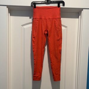 Beyond Yoga Vibrant Orange Women’s Leggings Cropped